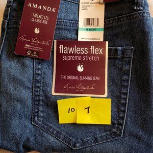 NWT  Gloria Vanderbilt Jeans   - size 16 Short